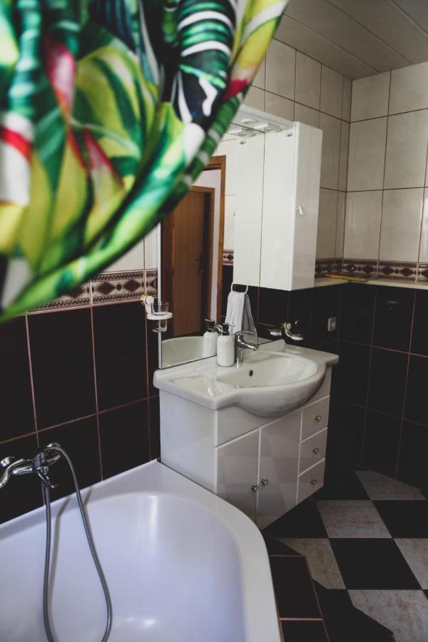 Kmetija Pecnik Appartement Prevalje Buitenkant foto