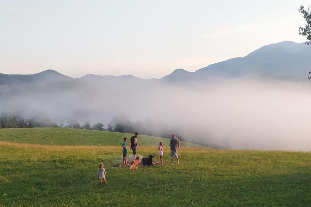 Kmetija Pecnik Appartement Prevalje Buitenkant foto